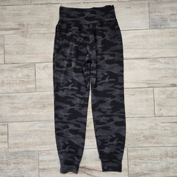 Athleta Salutation Camo Jogger Women's Soft Workout Activewear Military Yoga MT - Picture 3 of 9